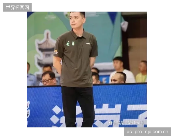卫冕冠军辽宁队休赛期人员变动巨大，常规赛仅排名第九进入季后赛附加赛。
